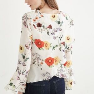 Amour Vert 100% Silk Jeanette Blouse